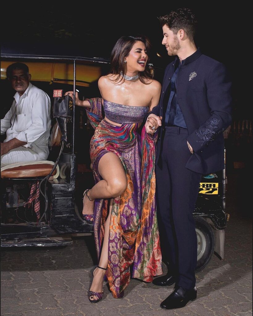Priyanka Chopra makes a bold fashion statment in Amit Aggarwal saree